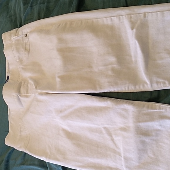 Whit pants - Picture 1 of 2